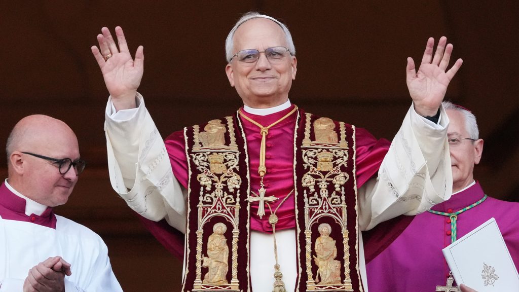 16358659_050825-cc-ap-pope-leo-balcony-smiling-img-1